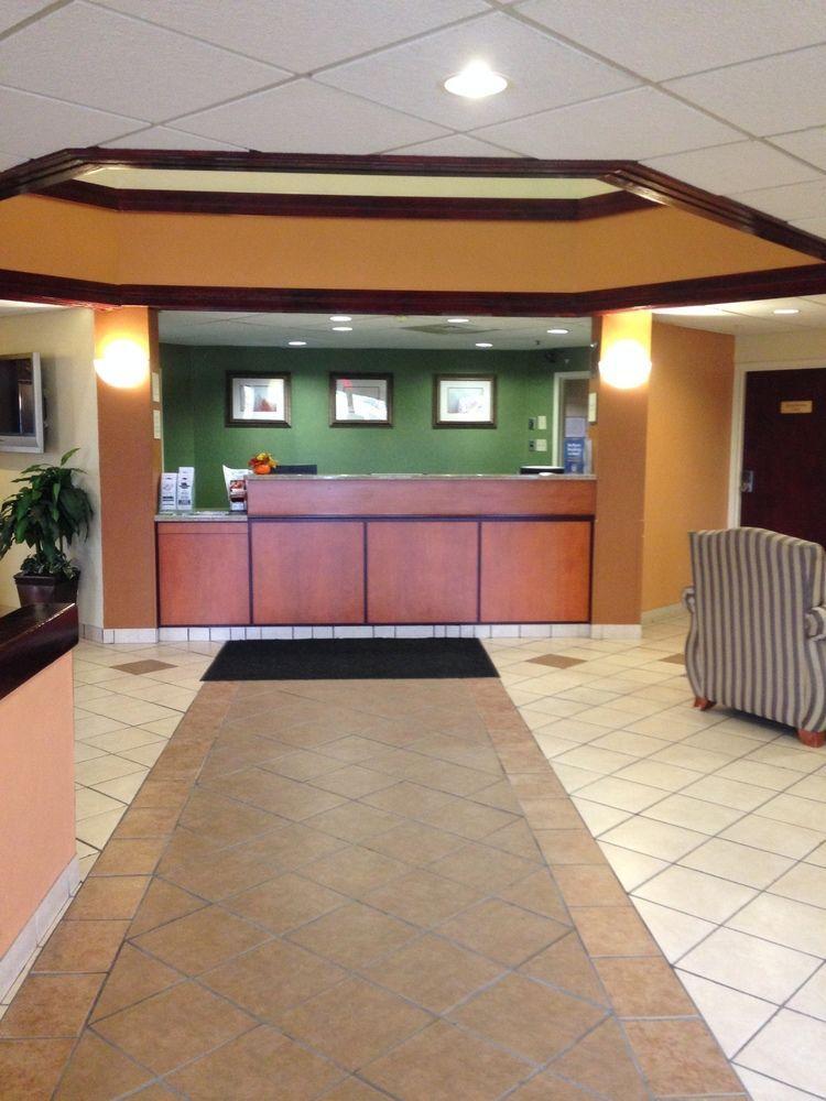 Baymont By Wyndham Greensburg Extérieur photo