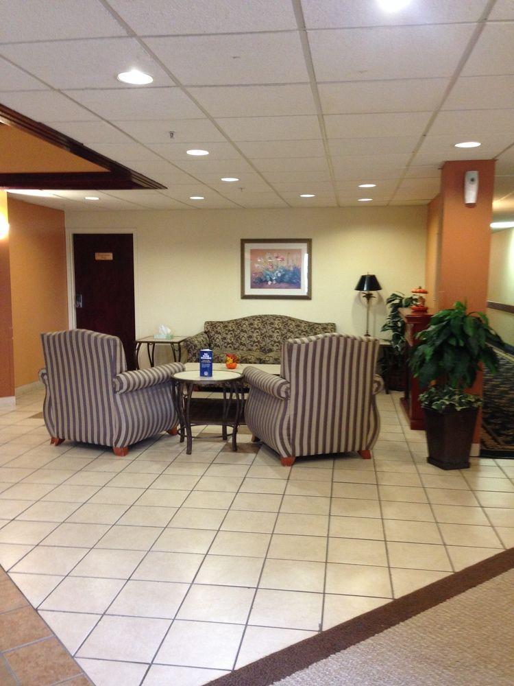 Baymont By Wyndham Greensburg Extérieur photo